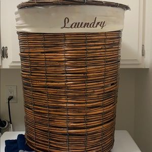 Tall Hamper with Lid